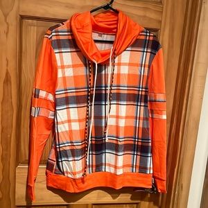 Lightweight Slouch Neck Shirt